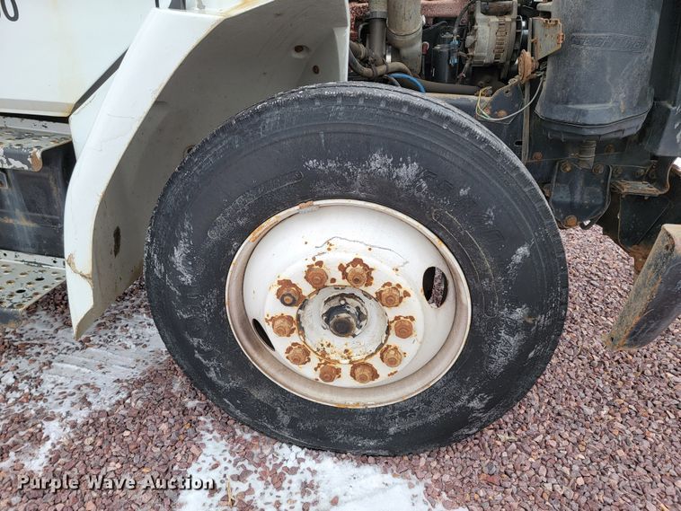 image for item ME9619 1998 Freightliner FL70  dump flatbed truck