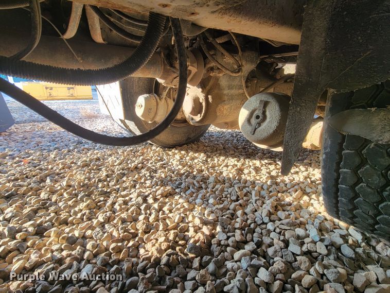 2002 International F2554 dump truck in Yankton, SD Item ME9620 sold