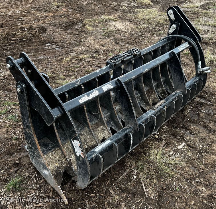 image for item MF9781 Land Pride SGC1584  skid steer grapple bucket