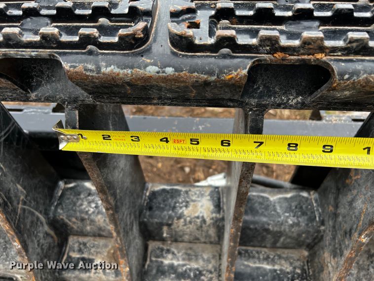 image for item MF9781 Land Pride SGC1584  skid steer grapple bucket