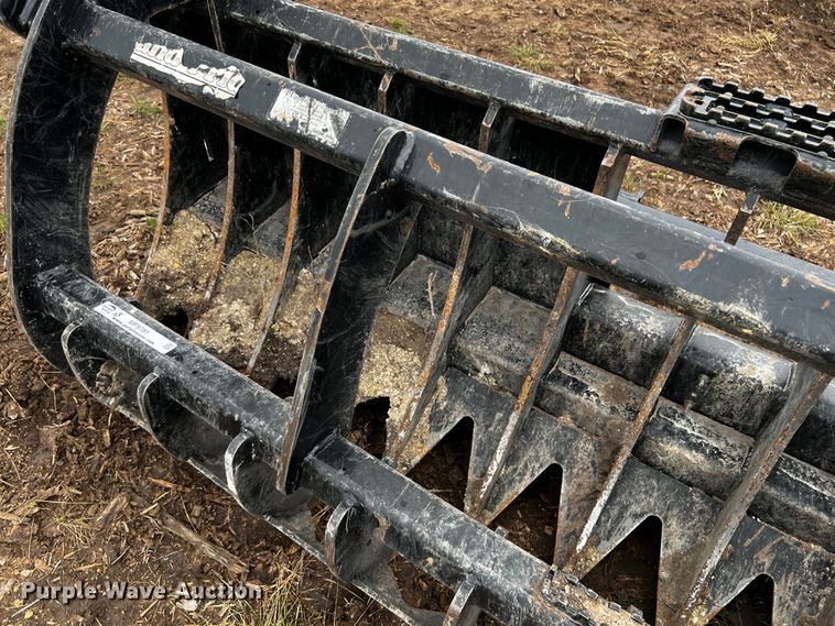 image for item MF9781 Land Pride SGC1584  skid steer grapple bucket