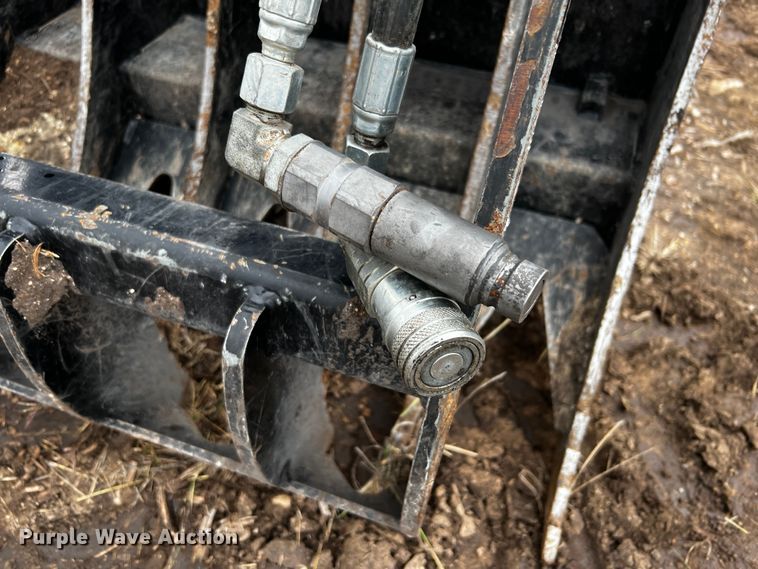 image for item MF9781 Land Pride SGC1584  skid steer grapple bucket