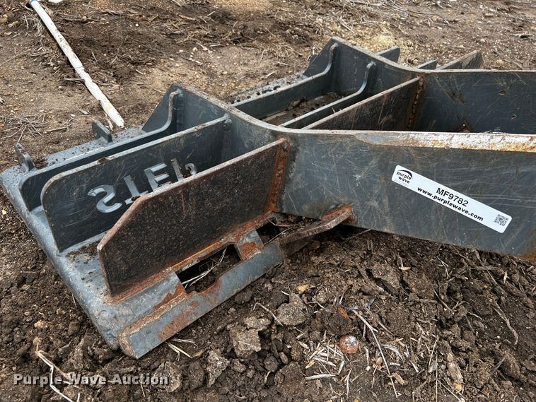 image for item MF9782 Phillips  11"W skid steer grubber