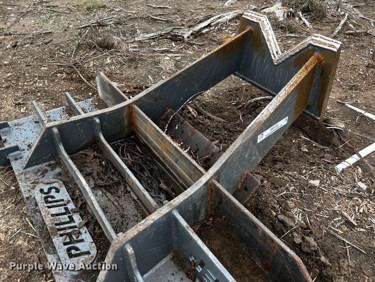 image for item MF9782 Phillips  11"W skid steer grubber