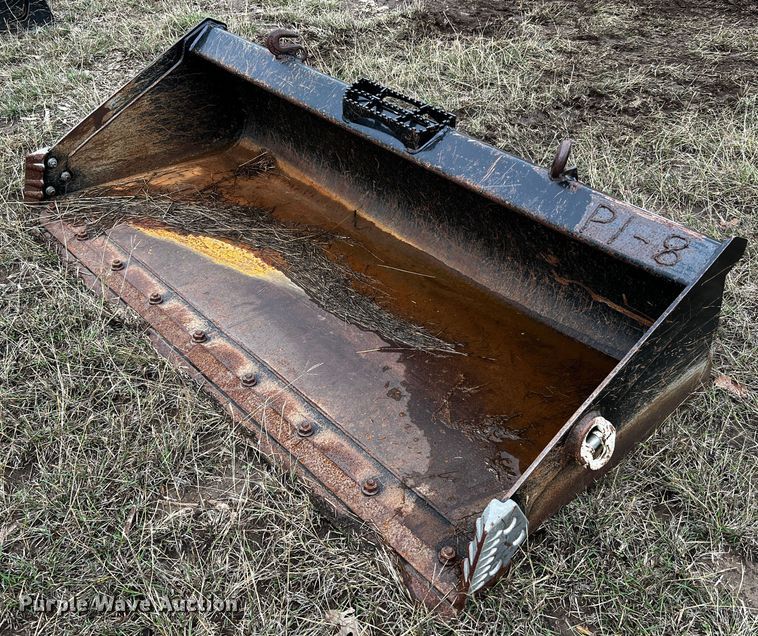 image for item MF9784 80"W skid steer bucket