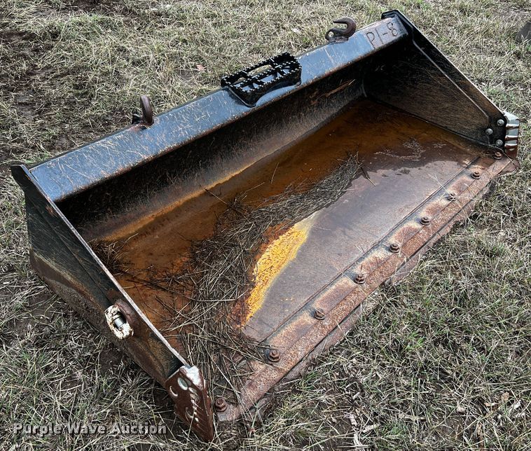 image for item MF9784 80"W skid steer bucket