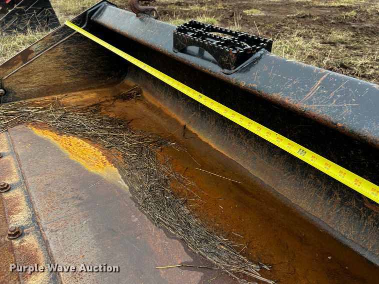 image for item MF9784 80"W skid steer bucket