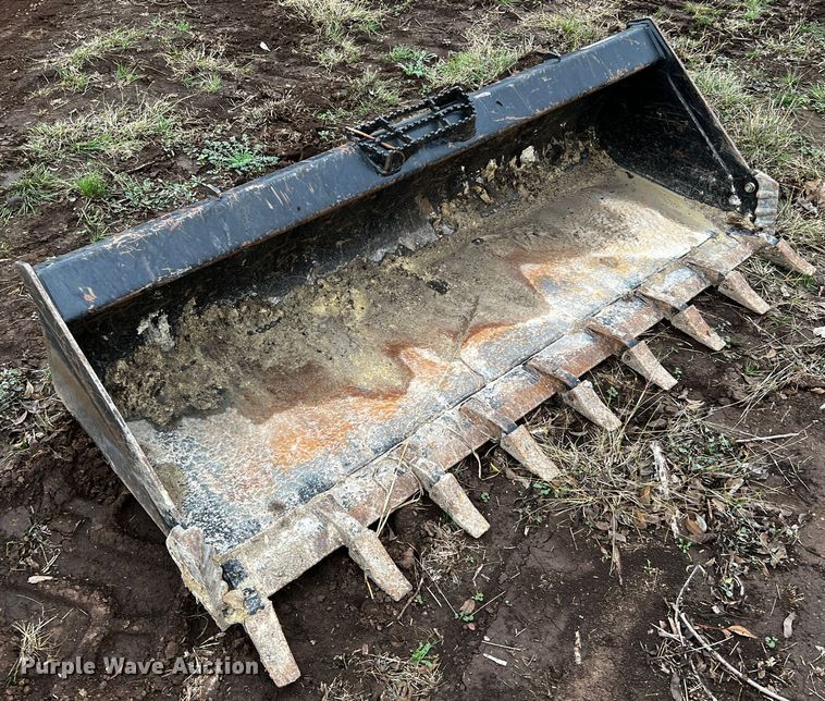 image for item MF9788 Kubota AP-HD80LT  skid steer bucket