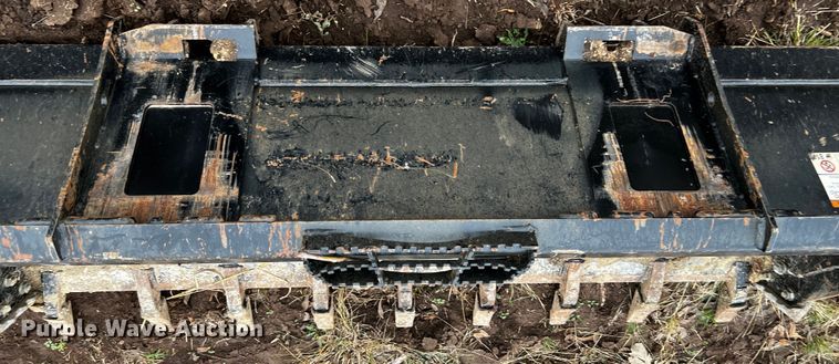 image for item MF9788 Kubota AP-HD80LT  skid steer bucket