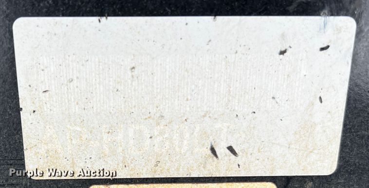 image for item MF9788 Kubota AP-HD80LT  skid steer bucket