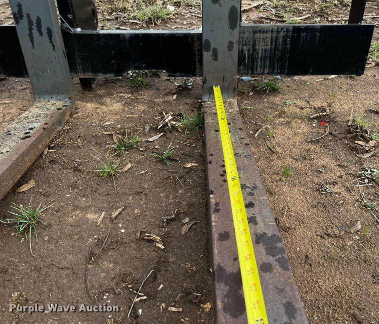 image for item MF9793 Caterpillar 6W-8832  forks