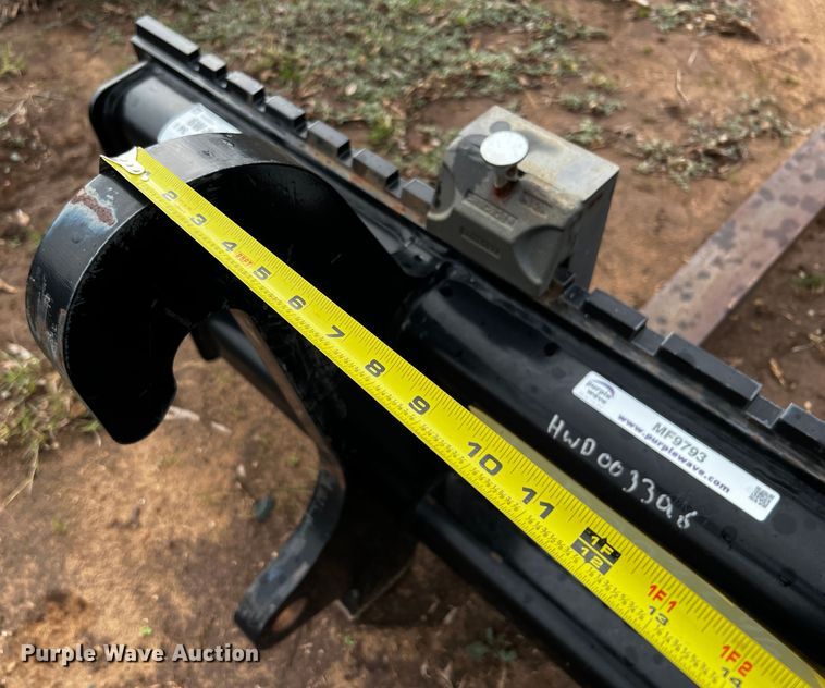 image for item MF9793 Caterpillar 6W-8832  forks