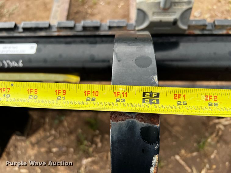 image for item MF9793 Caterpillar 6W-8832  forks