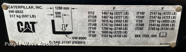 image for item MF9793 Caterpillar 6W-8832  forks