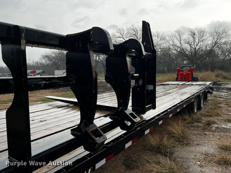 image for item MF9794 Caterpillar  8'L forks