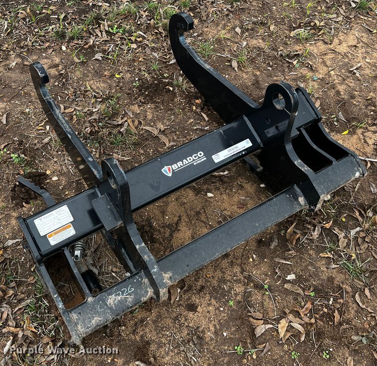 image for item MF9795 2018 Bradco 12670  backhoe to skid steer adapter