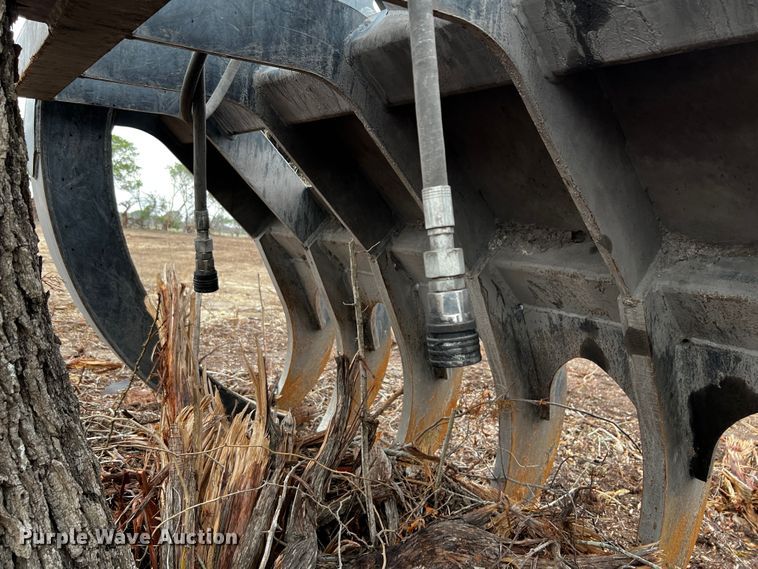 image for item MF9796 Rockland LRC  10'W grapple bucket