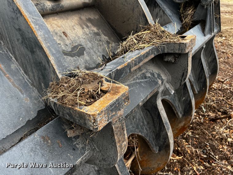 image for item MF9796 Rockland LRC  10'W grapple bucket