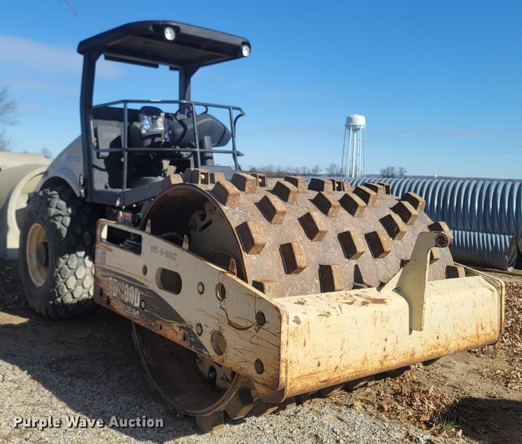 image for item MH9579 2006 Ingersoll Rand SD-100D TF  single drum vibratory roller