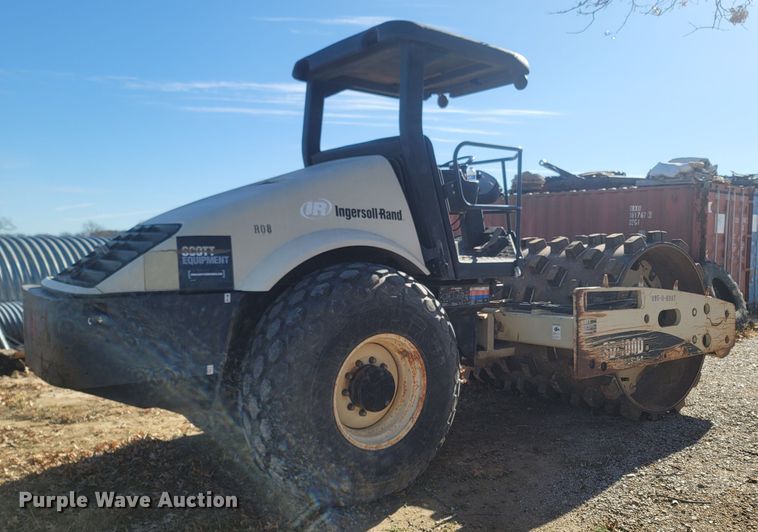 image for item MH9579 2006 Ingersoll Rand SD-100D TF  single drum vibratory roller