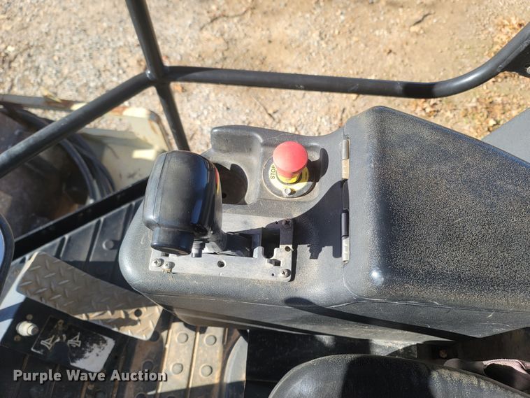 image for item MH9579 2006 Ingersoll Rand SD-100D TF  single drum vibratory roller