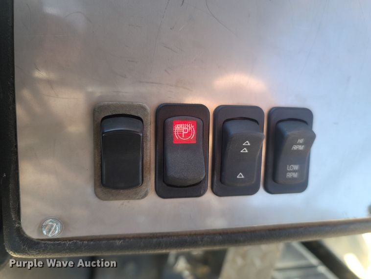 image for item MH9579 2006 Ingersoll Rand SD-100D TF  single drum vibratory roller