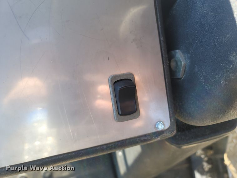 image for item MH9579 2006 Ingersoll Rand SD-100D TF  single drum vibratory roller