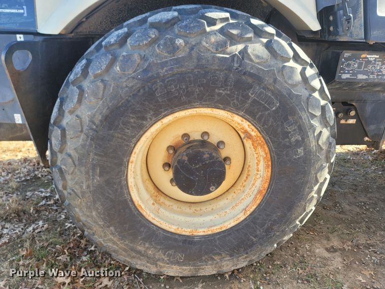 image for item MH9579 2006 Ingersoll Rand SD-100D TF  single drum vibratory roller