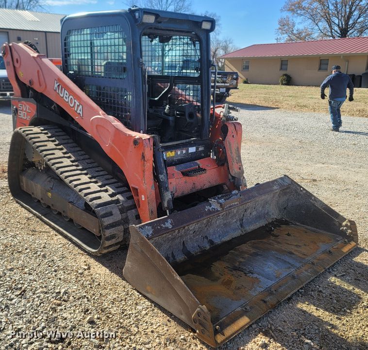 image for item MH9581 2015 Kubota SVL90-2  tracked skid steer loader