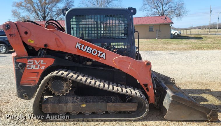 image for item MH9581 2015 Kubota SVL90-2  tracked skid steer loader