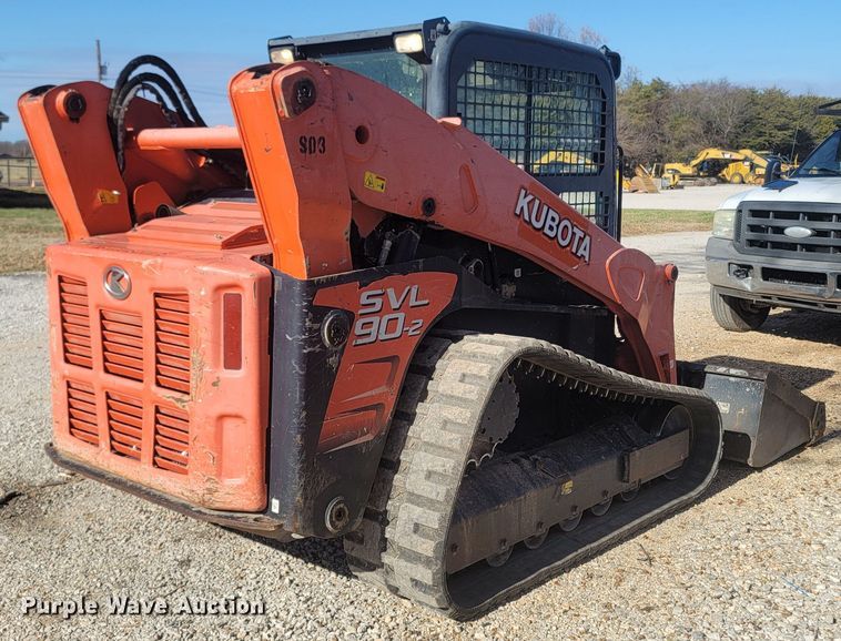 image for item MH9581 2015 Kubota SVL90-2  tracked skid steer loader