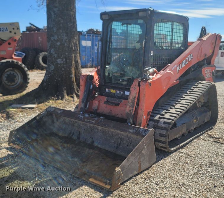 image for item MH9581 2015 Kubota SVL90-2  tracked skid steer loader