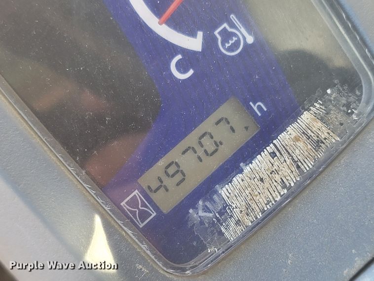 image for item MH9581 2015 Kubota SVL90-2  tracked skid steer loader