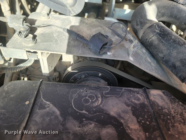 image for item MH9581 2015 Kubota SVL90-2  tracked skid steer loader