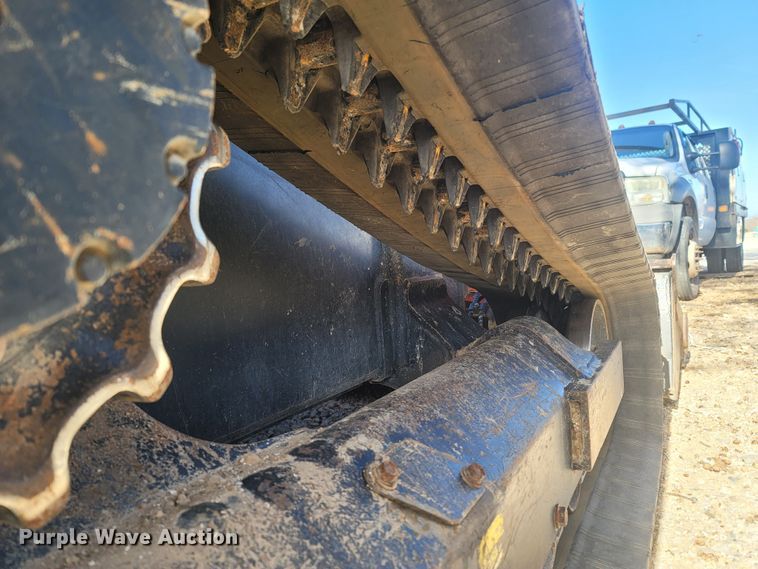 image for item MH9581 2015 Kubota SVL90-2  tracked skid steer loader