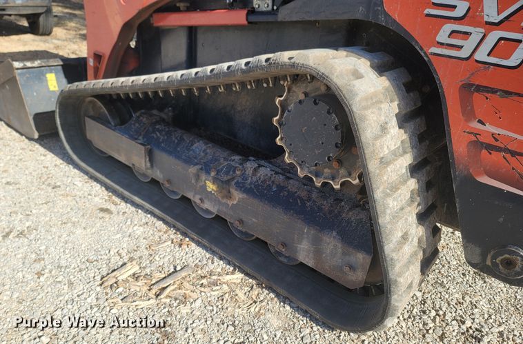 image for item MH9581 2015 Kubota SVL90-2  tracked skid steer loader