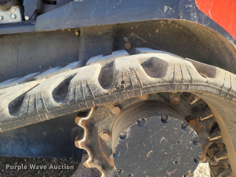 image for item MH9581 2015 Kubota SVL90-2  tracked skid steer loader