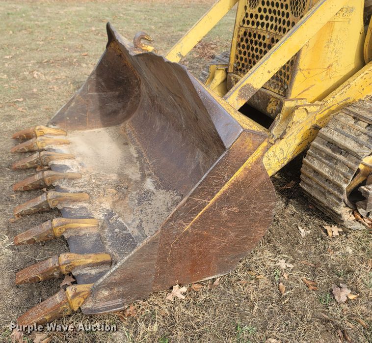 image for item MH9586 Allis-Chalmers 6G  track loader