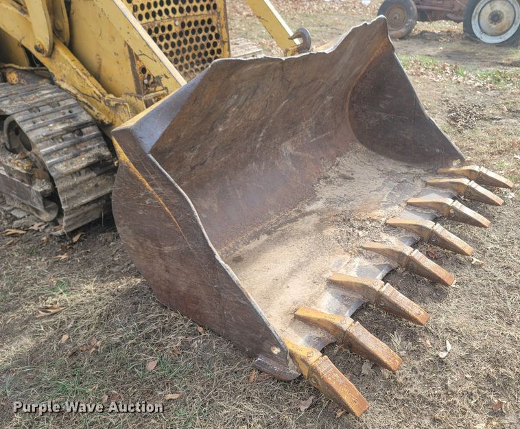 image for item MH9586 Allis-Chalmers 6G  track loader