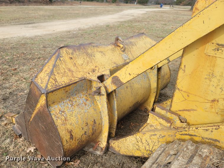 image for item MH9586 Allis-Chalmers 6G  track loader