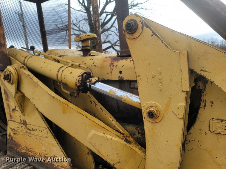 image for item MH9586 Allis-Chalmers 6G  track loader