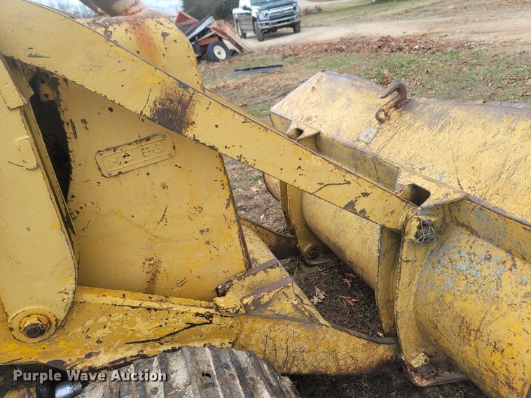 image for item MH9586 Allis-Chalmers 6G  track loader