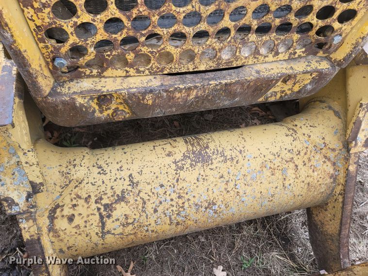 image for item MH9586 Allis-Chalmers 6G  track loader