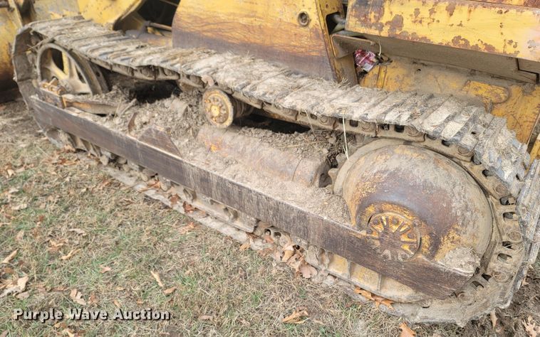 image for item MH9586 Allis-Chalmers 6G  track loader