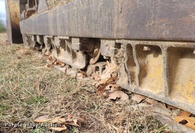 image for item MH9586 Allis-Chalmers 6G  track loader