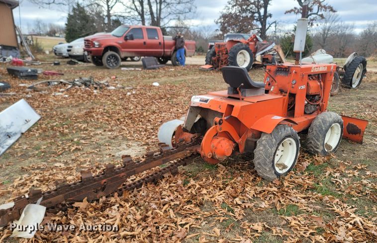 image for item MH9590 Ditch Witch V30  trencher