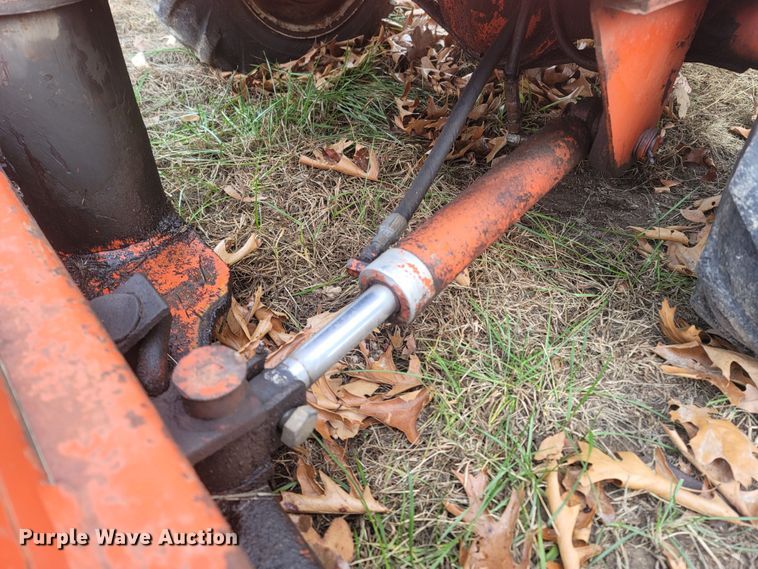 image for item MH9590 Ditch Witch V30  trencher