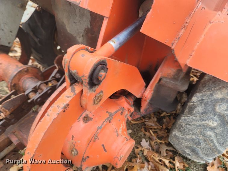 image for item MH9590 Ditch Witch V30  trencher
