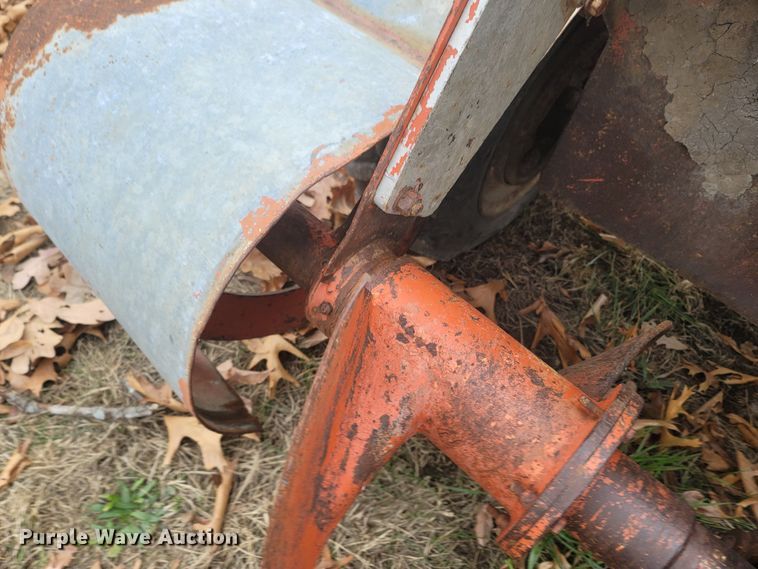 image for item MH9590 Ditch Witch V30  trencher