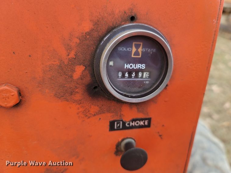 image for item MH9590 Ditch Witch V30  trencher